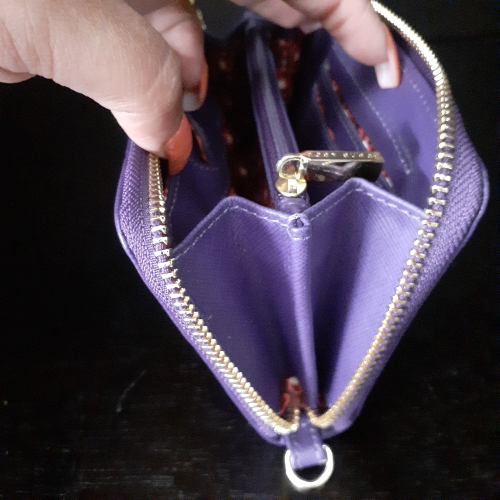 Tory Burch Purple Robinson Wristlet Wallet - Picture 4 of 6